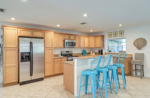Jacksonville Beach Cottage | Beach Retreat in Jacksonville: Pet/family-friendly