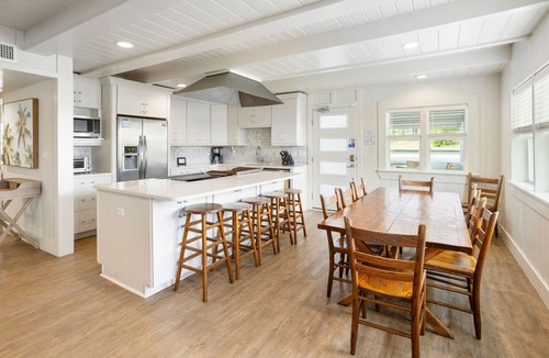 Bahama Beach House | Beach Roost - 7 BR Gulf-Front Cottage, Private Walkover, Sleeps 20