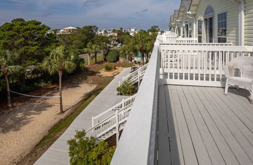 Santa Rosa Beach Condo | "Beach Therapy" Townhome on 30a! 6-Seat GOLF CART, Near Beach, Pool, Hot Tub.