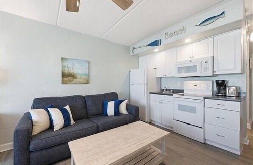 Crescent Beach Condo | Beacher's Lodge Studio Suite with onsite front desk and staff