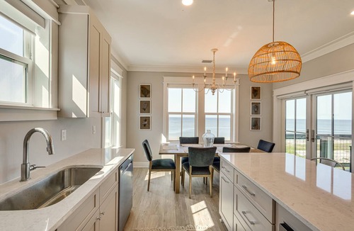 Port St. Joe House | 🌴Beachfront | Boardwalk to Beach | 9 BR | Windward Crest🌴