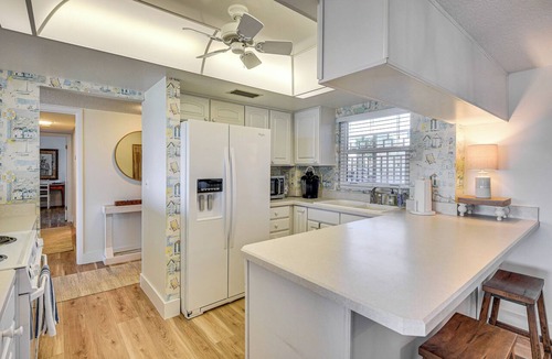 Ponce Inlet Condo | Beachfront Condo w/Pool Access in Ponce Inlet