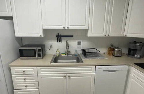 Hollywood South Central Beach Condo | Beachfront Hollywood King Bd Tides Condo, Patio, Pools - Flexible Cancellation
