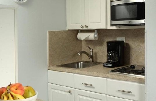 Indialantic By The Sea Resort | Beachfront Indialantic Retreat | 1 King Bed | Near Cocoa Beach