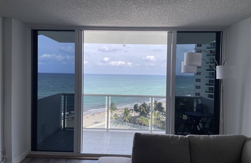 Hollywood South Central Beach Condo | Beachfront Ocean view 2 bedroom 2 bath Condo in Hollywood Beach Sea Air Towers