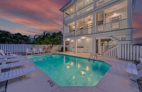 Grayton Beach House | Beachfront w/Private Pool | Walk to Beach