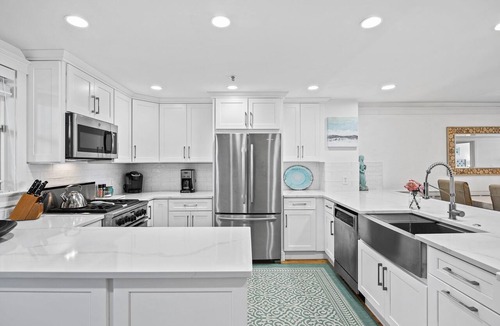 Gulf District Condo | Beachfront WaterColor Condo with Gulf Views and Pool Access
