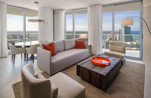 Hollywood South Central Beach Apartment | BeachFrontCondo@Hyde CornerUnit OceanView