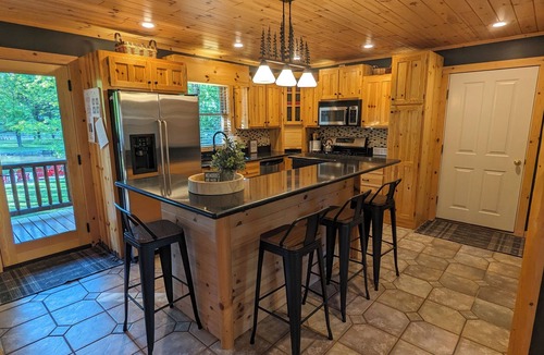 Alanson Cabin | Bear Cabin UpNorth MI at its best! Waterfront Hottub Firepit