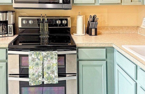 Sabal Harbour House | Beautiful 2-bedroom townhome in tranquil Bradenton near Lakewood Ranch