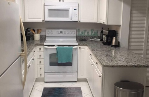 Sarasota Villa | Beautiful 2 Bedroom Villa in Sarasota, near Siesta Key Beaches