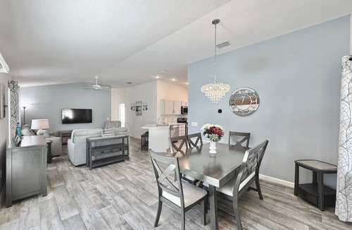 Candler House | Beautiful 2BR Patio Villa In The Villages - Fully Furnished with Golf Cart
