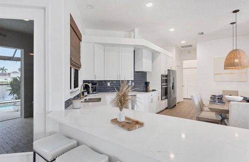 Charlotte Harbor House | 🥇 Beautiful 3bd home with a pool and a hot tub (CH1013)