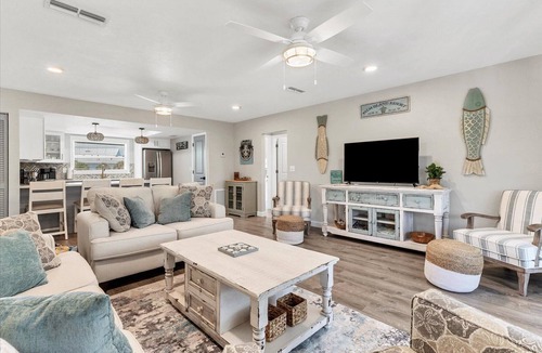 Palm Island House | Beautiful 4-bedroom beach home with dock on private island.