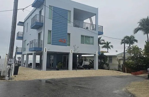 Key Largo House | Beautiful 4-bedroom house with AC in fantastic Key Largo