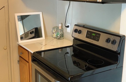 Bethune Grant Apartment | Beautiful Apartment 1BR+1Bath. Centrally located. Extra sofa bed