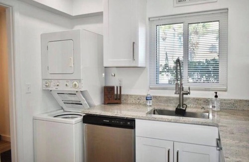 Ponce Inlet House | Beautiful beach community and vibe. THREE MONTH MINIMUM STAY 😎