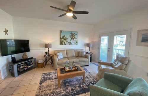 Holiday Isle Condo | Beautiful beach Condo at Sandpiper Cove Destin Florida 2 bedroom, 2 bath.