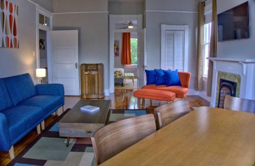 Dixon Park Apartment | Beautiful Brick 2 Bedroom Home
