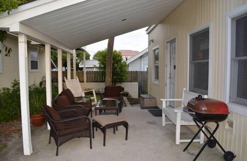Laguna Beach House | Beautiful Classic ~FL~ Home/Across Street from Dedicated Beach unobstructed view