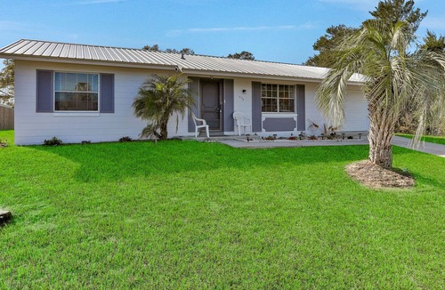 Saint Augustine Shores House | Beautiful home with fenced yard, central AC, & washer/dryer - snowbirds welcome