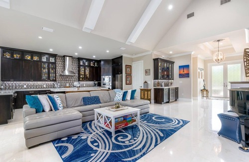 Marathon House | Beautiful Newer 4/4 Home w. Dockage & private pool