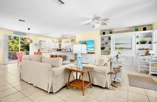 Anna Maria House | Beautiful North-End Home! Pool with In-ground Spa, Shuffleboard, Near Beach and