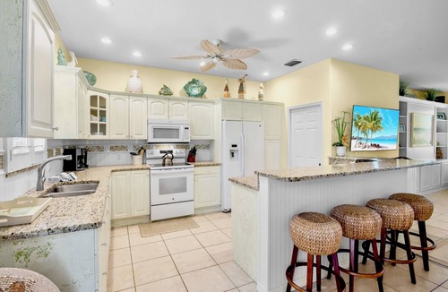 Anna Maria House | Beautiful North-End Home! Pool with In-ground Spa, Shuffleboard, Near Beach and