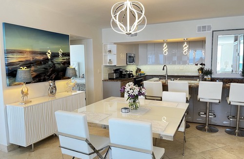 Hollywood South Central Beach Condo | Beautiful Oceanfront Condo In Hollywood, Florida