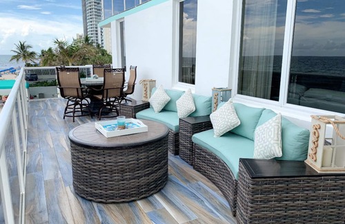 Hollywood South Central Beach Condo | Beautiful Oceanfront Condo In Hollywood, Florida