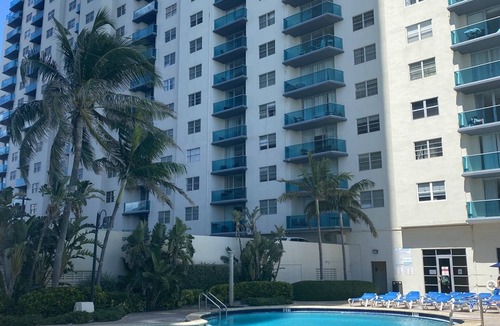 Hollywood South Central Beach Condo | Beautiful Oceanview 2BR 2 Bathroom Apartment
