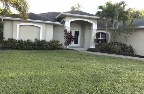 Trafalgar House | Beautiful Private Florida Pool Home