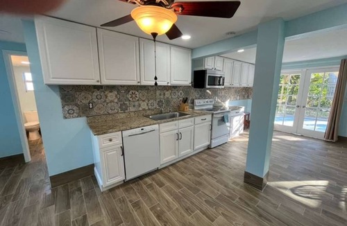 Saint James City House | Beautiful , serene and spacious downstairs 2-bedroom house in pine island