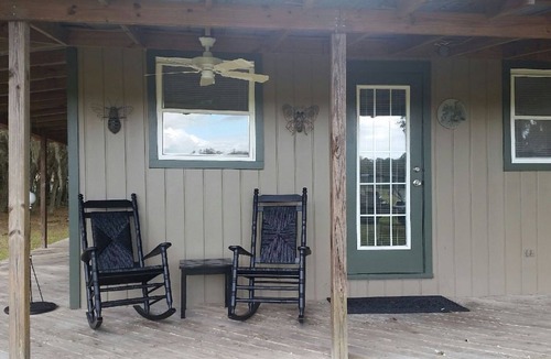 Floral City Cabin | Beautiful studio cabin in historic Floral City with fabulous view of acreage.
