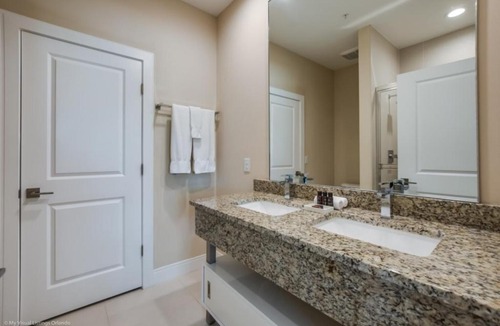 Florida Central Atlantic Coast Villa | Beautiful Townhome, Close to Disney, Orlando Townhome 3149