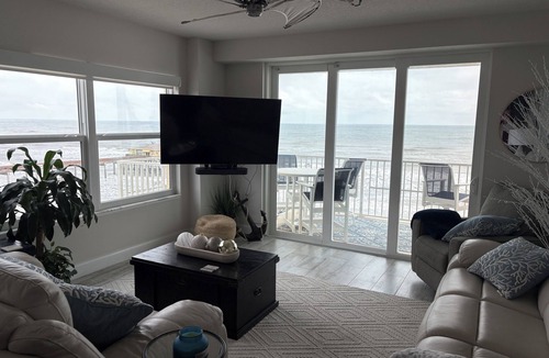 Daytona Beach Shores Condo | Beautiful 4 Bedroom 3 Bath Ocean front condo Daytona Beach Shores.