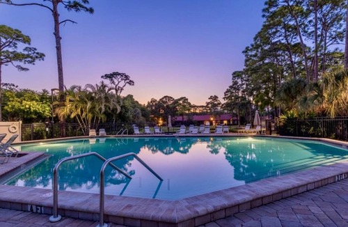 Sarasota Condo | Beautifully Renovated Bright Condo, Heated Pool, Tennis Courts, Putting Green, Ready to Book!