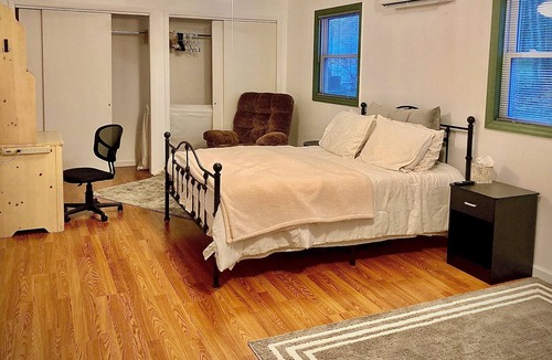 Beaverdam Lake-Salisbury Mills Villa | Beaverdam Lake Ranch Near West Point, In New Windsor NY