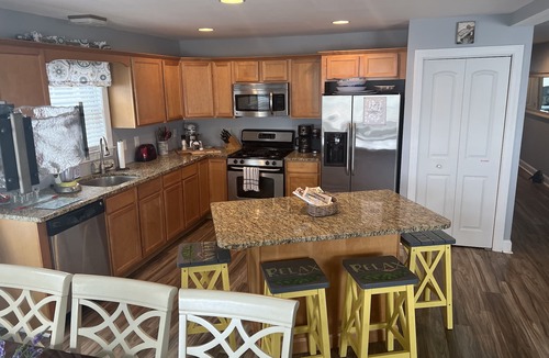 Wildwood Condo | Bella Casa Beautiful House Nestled In A Wonderful Location 1.5 Blocks From Beach