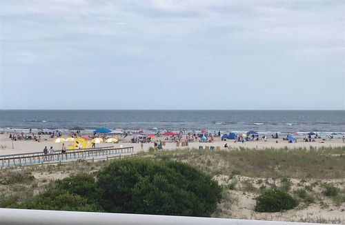 South End House | Best Beachfront - Expansive OCEAN VIEWS Perfect location! 2 decks & large patio