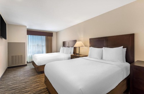 Valdosta Hotel | Best Western Plus Valdosta Hotel & Suites