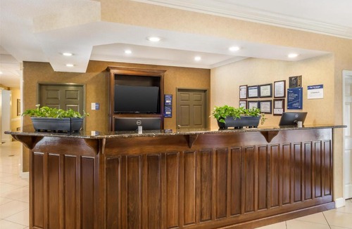 Valdosta Hotel | Best Western Plus Valdosta Hotel & Suites