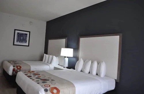 Walker's Island Hotel | Best Western Heritage Inn & Suites