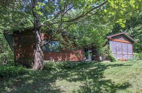 Thompsonville Cottage | Betsie Bliss Cottage, Riverfront/Hot Tub, Skiing, Golf