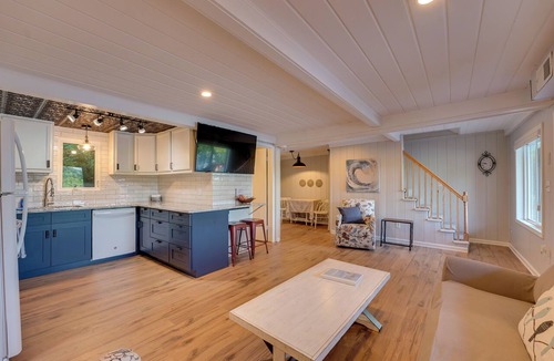 Smyrna Cottage | Big Pine Island Lake Cottage w/Boat Dock & Kayaks