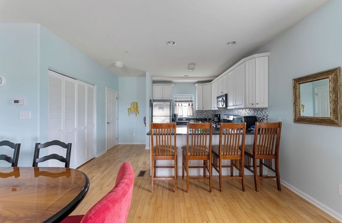 Wildwood House | BIGGEST+BEST POOL IN WW! WILDWOOD SQUARE TOWNHOUSE!