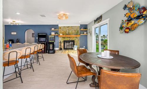 Spring Hill House | Bimini Breeze Retreat-Direct Gulf Access, Dock, Arcade Games, Fire Pit