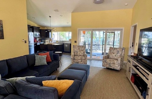 Hernando House | Blue Heron Lakehouse Private Dock Kayaks/Paddleboards Family/Pet Friendly
