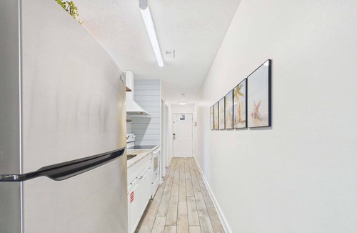 El Centro Beach Condo | Blue Sea 403-Steps to the Beach-Sleeps 6