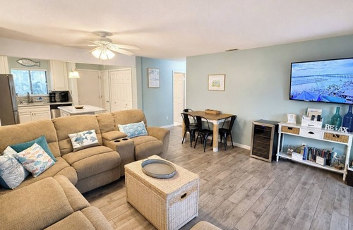 Holiday Isle Condo | Boat, Beach & Relax at SPC 3106 Canal-Front Condo + FREE Beach Service!